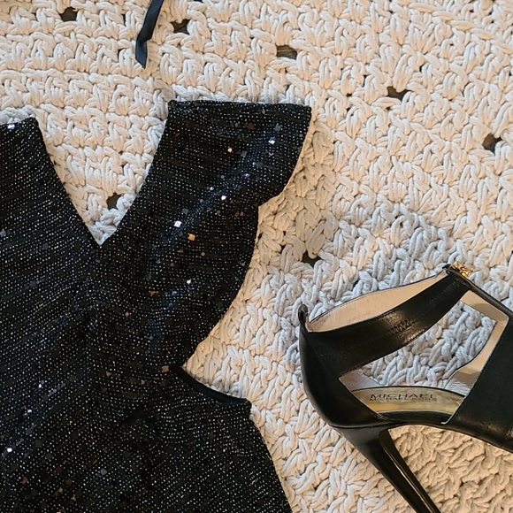 NWOT COCKTAIL DRESS BLACK AND SILVER SHIMMER R - Picture 6 of 16